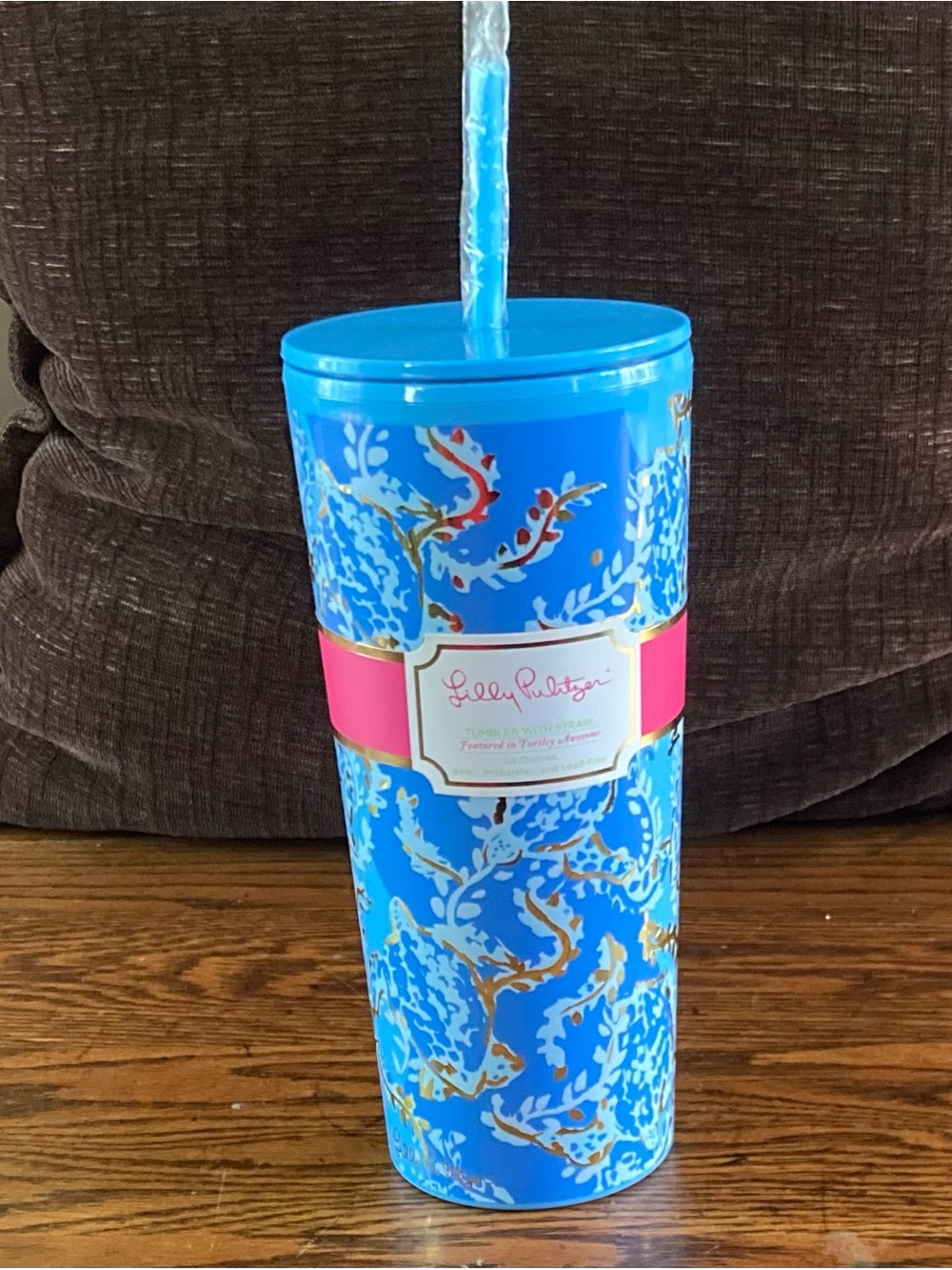 Lilly Pulitzer Blue Patterned Insulated Tumbler with reusable straw.
NWT